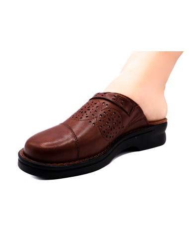 COLLECTION BY CLARKS