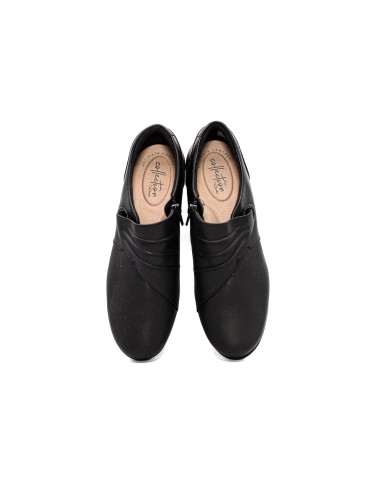 COLLECTION BY CLARKS